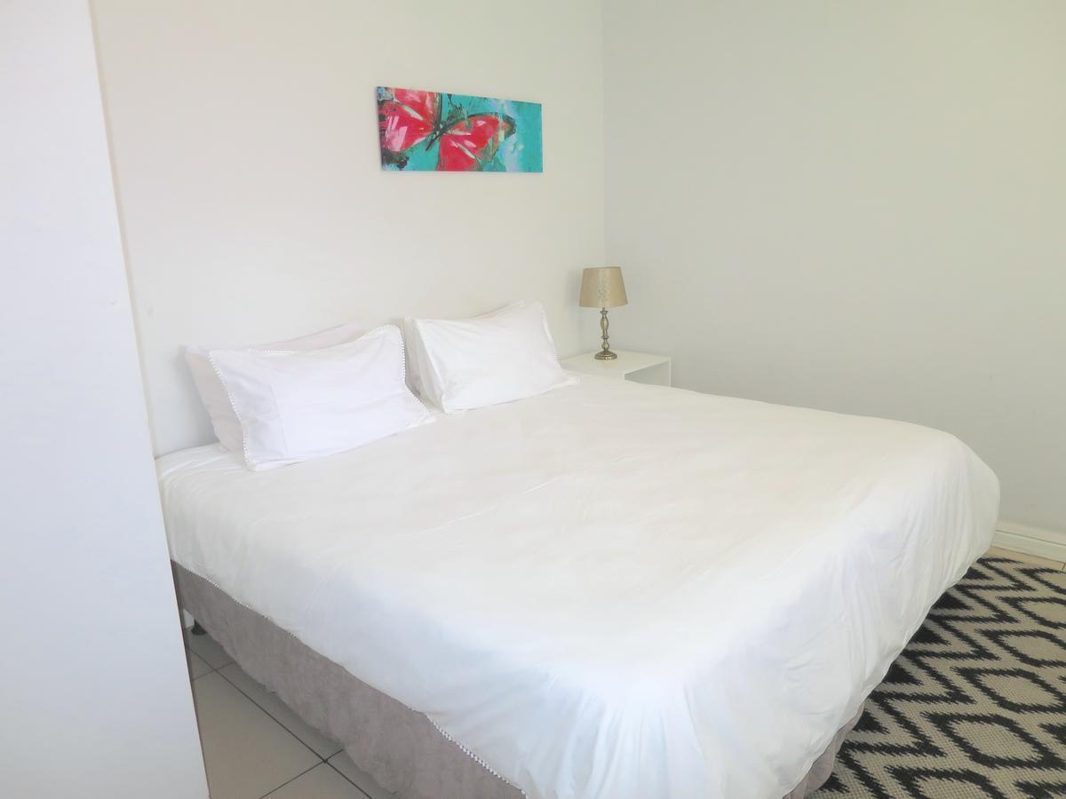 Sea Point 2*