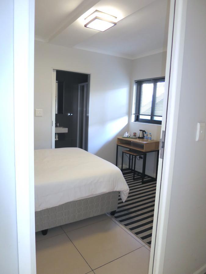 Sea Point Hotel