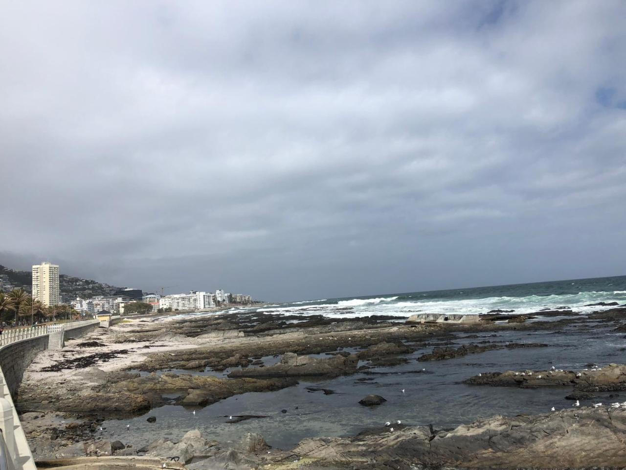 Sea Point Hotel 2*
